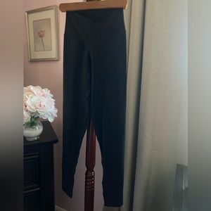 Offline by Aerie Real Me High Waisted Crossover black leggings - Small